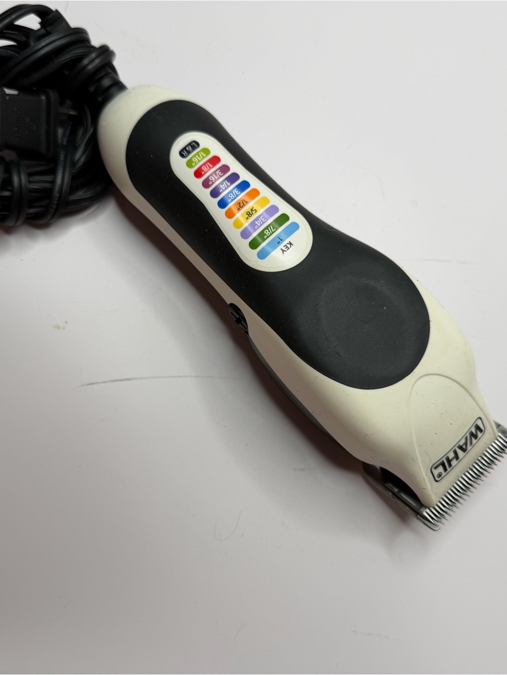 Wahl Electric Dog Clipper in White & Black